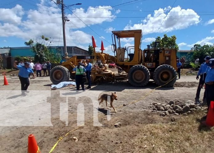 Foto: Muerte trágica de una señora en Managua con una maquinaria de aplanar calles / TN8 Foto: Muerte trágica de una señora en Managua con una maquinaria de aplanar calles / TN8
