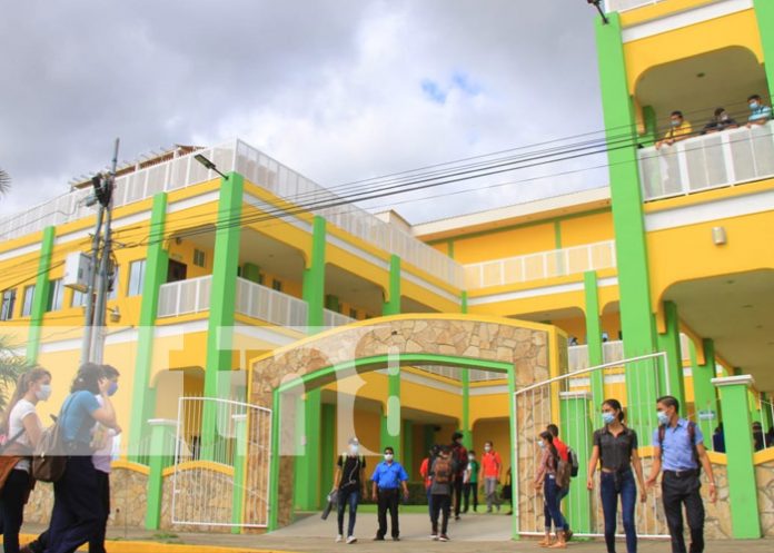 Foto: UdeM en busca de su acreditación / TN8