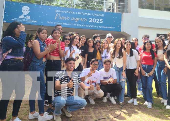 Foto: Nuevos estudiantes de la UNAN-Managua y la Universidad Casimiro Sotelo / TN8 Foto: Nuevos estudiantes de la UNAN-Managua y la Universidad Casimiro Sotelo / TN8