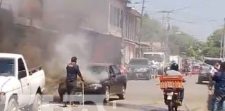 Foto: Vehículo en llamas en Chinandega / TN8