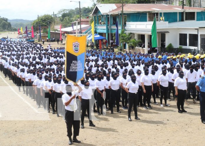 Foto: Policías voluntarios en el Triángulo Minero / TN8 Foto: Policías voluntarios en el Triángulo Minero / TN8