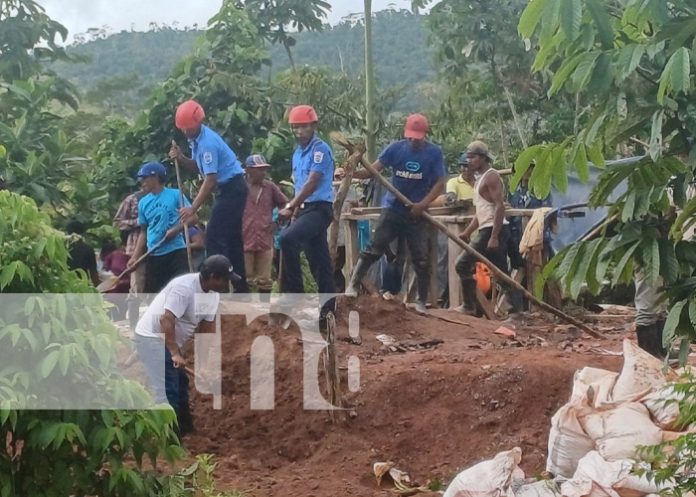 Foto: Zozobra por mineros soterrados en una zona de Bilwi / TN8