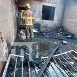 Comerciante pierde su hogar, dinero y mercadería en incendio en Ciudad Sandino Foto: Comerciante pierde su hogar, dinero y mercadería en incendio en Ciudad Sandino/TN8