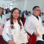 Se gradúan en Nicaragua nuevos galenos y se ponen al servicio de la población