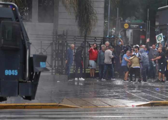 Foto: Tensión en las calles de Argentina /cortesía Foto: Tensión en las calles de Argentina /cortesía
