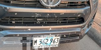 Foto: Fuerte choque entre camioneta y motocicleta deja tres heridos en Managua/TN8