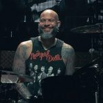Guns N’ Roses se queda sin baterista: Frank Ferrer dice adiós tras 19 años Foto: Guns N’ Roses sin baterista /cortesía