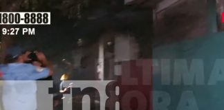 Foto: Fuerte incendio consume en su totalidad dos viviendas en Villa Libertad/TN8