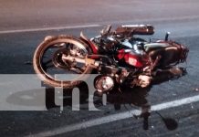 Persona de la tercera edad es arrollada por una moto en Managua y sobrevive de milagro Foto: Persona de la tercera edad es arrollada por una moto en Managua y sobrevive de milagro/TN8