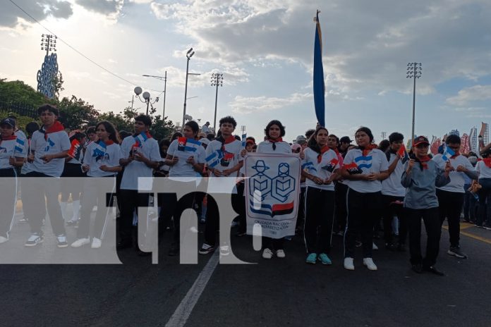 1 Foto: Caminatas en Nicaragua marcan el 45 aniversario de la Gran Cruzada Nacional de Alfabetización/TN8