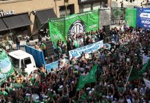 Trabajadores de Argentina protestan ante la amenaza de despidos Foto: Protestas en Argentina /cortesía