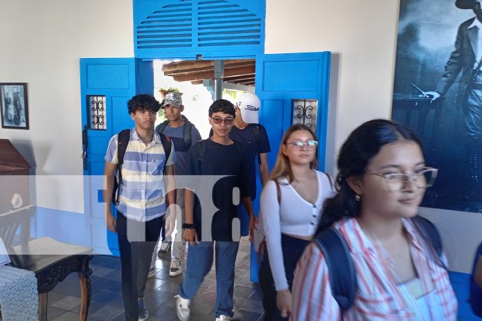 Foto: Estudiantes de UNITEC visitan casa museo en el paseo Xolotlán /TN8 Foto: Estudiantes de UNITEC visitan casa museo en el paseo Xolotlán /TN8