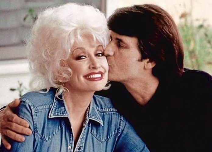 Foto: Dolly Parton recuerda a Carl Dean /cortesía