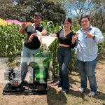 Estudiantes de la UNA Juigalpa reciben equipos para mejorar su formación académica Foto: CUR UNA Juigalpa impulsa la educación con entrega de equipos tecnológicos/TN8