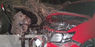 Foto: Choque entre dos camionetas en Granada - Masaya cobra la vida de una menor/TN8