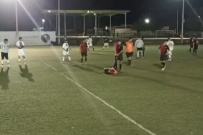 Foto: Ejecutan a un hombre durante un partido de fútbol en Brasil/Cortesía Foto: Ejecutan a un hombre durante un partido de fútbol en Brasil/Cortesía