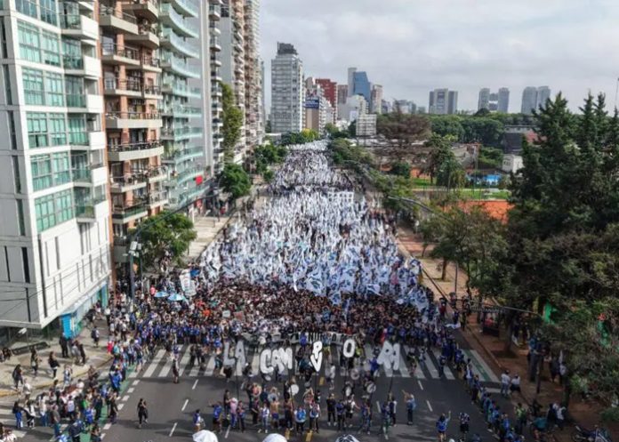Foto: Marcha histórica en Argentina /cortesía Foto: Marcha histórica en Argentina /cortesía