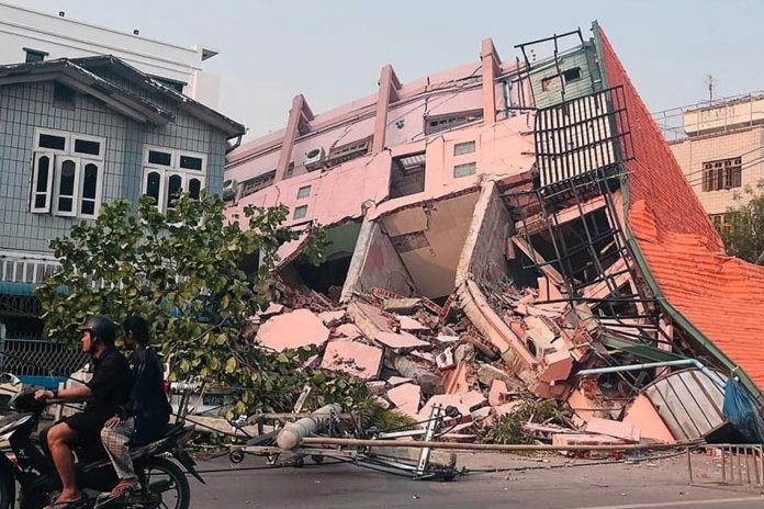 Foto: Más de 1.000 muertos y millas de heridos por terremoto de magnitud 7.7 en Myanmar/TN8