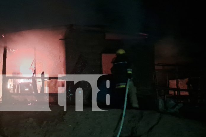 Foto: Incendio consume vivienda en Quilalí, Nueva Segovia/TN8