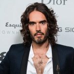 Foto: Russell Brand enfrenta demanda por abuso sexual/Cortesía