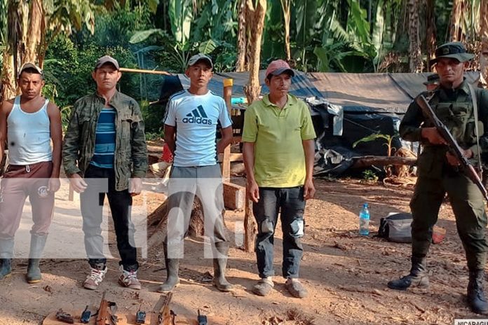 Foto: Ejército de Nicaragua y MARENA refuerzan seguridad en BOSAWAS/TN8 Foto: Ejército de Nicaragua y MARENA refuerzan seguridad en BOSAWAS/TN8