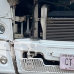 Juigalpa : Conductor no respetó señal de alto y fue impactado por unidad de transporte Foto: Bus choca contra una camioneta en Juigalpa/TN8