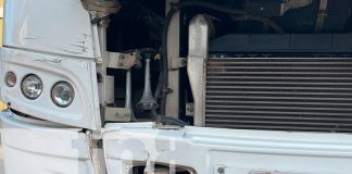 Foto: Bus choca contra una camioneta en Juigalpa/TN8