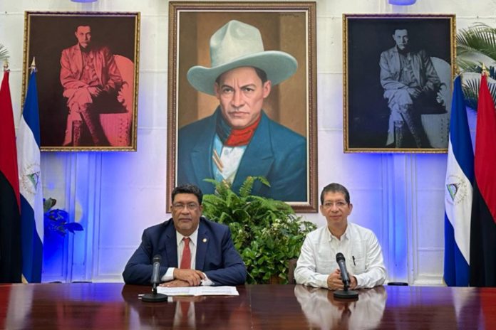 Foto: Embajadora de Sudáfrica presenta copias de estilo en Nicaragua /Cortesía Foto: Embajadora de Sudáfrica presenta copias de estilo en Nicaragua /Cortesía