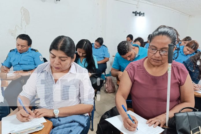 Foto: Capacitación a servidores públicos refuerza la inclusión/TN8