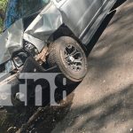 Conductor de moto muere al invadir carril y chocar contra camioneta en Chinandega