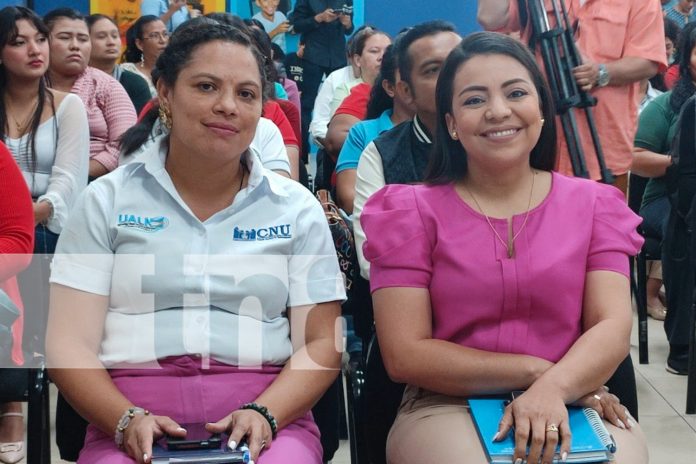 Foto: Mujer, educación y revolución: El papel de la mujer en el Sistema Educativo Nacional/TN8