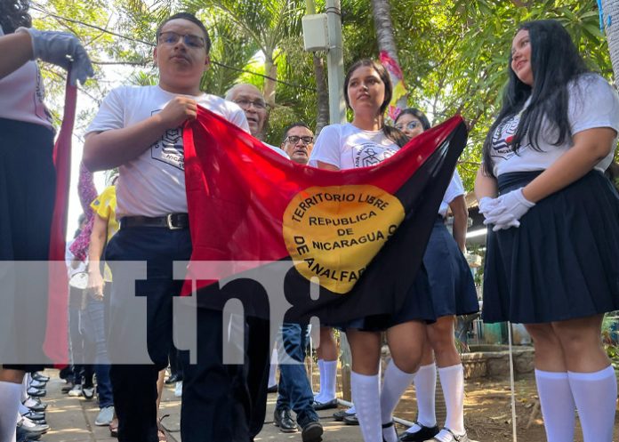 Foto: Actividades en el Colegio Rubén Darío por la Cruzada Nacional de Alfabetización / TN8