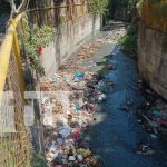 Una Zanganada: Alcaldía de Managua retira toneladas de basura del cauce La Primavera Foto: Una Managua limpia es tarea de todos, no seas inconsciente /TN8