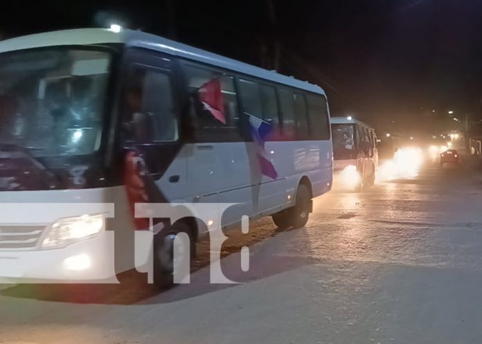 Foto: Nuevos microbuses en Bluefields / TN8 Foto: Nuevos microbuses en Bluefields / TN8