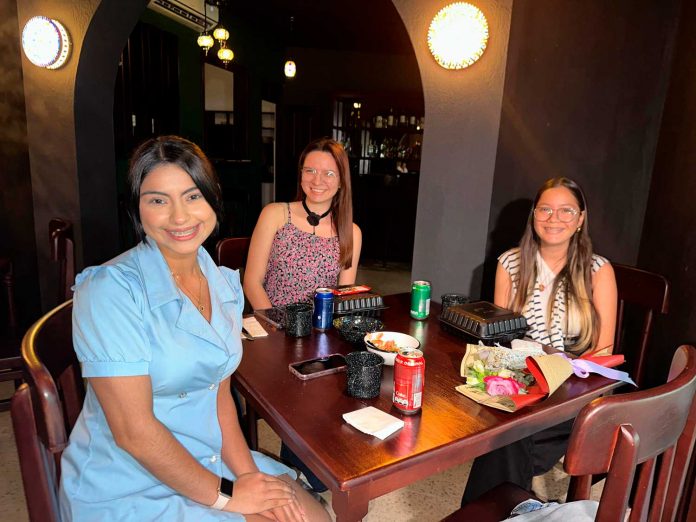 Foto: Día de la Mujer para TN8 desde Compartir Es Mejor Foto: Día de la Mujer para TN8 desde Compartir Es Mejor