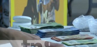 Foto: Pago del salario de marzo para el MINED / TN8
