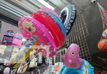 Foto: Piscinas y productos de verano en el Mercado Roberto Huembes / TN8