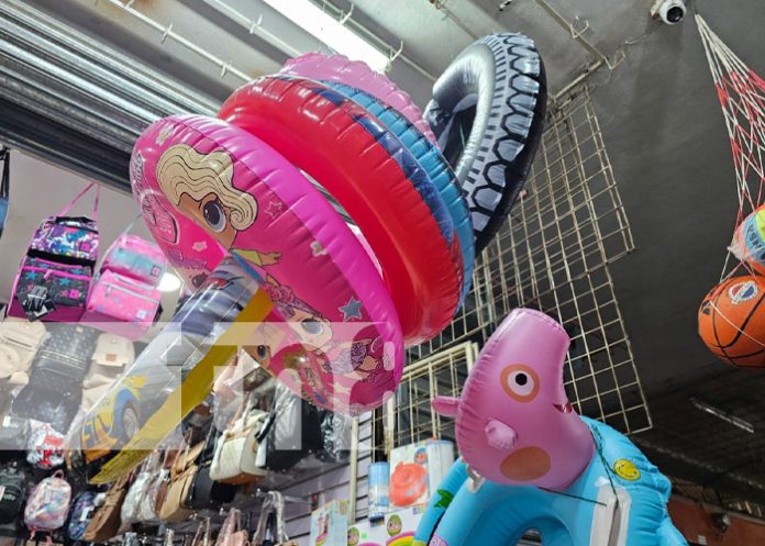 Foto: Piscinas y productos de verano en el Mercado Roberto Huembes / TN8 Foto: Piscinas y productos de verano en el Mercado Roberto Huembes / TN8