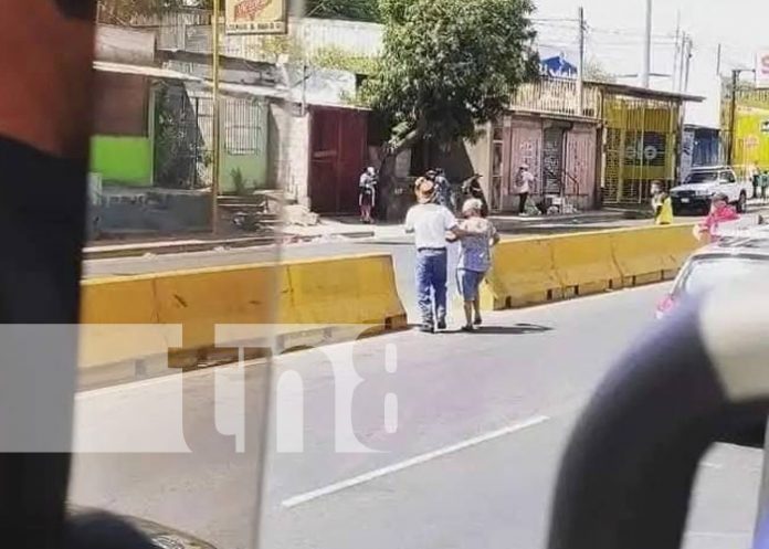 Foto: Conductor de ruta en Managua con un gesto admirable