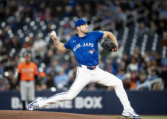 Azulejos pierden a Max Scherzer