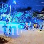 ¡Milagro en San Judas! Conductor de caponera sale ileso tras estrellarse contra vivienda