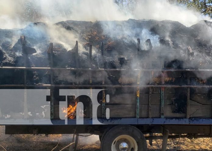 Foto: Incendio con un camión en Rivas / TN8