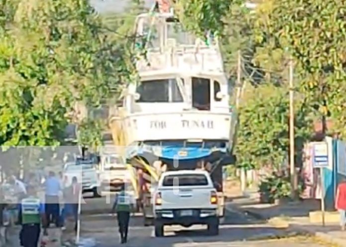 Foto: El yate de la discordia en Ciudad Sandino / TN8 Foto: El yate de la discordia en Ciudad Sandino / TN8