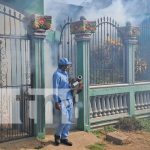 Brigadas médicas combaten enfermedades en el barrio Hugo Chávez, Managua Foto: Fumigación y abatización: las armas clave contra el zancudo en el barrio Hugo Chávez, Managua / TN8