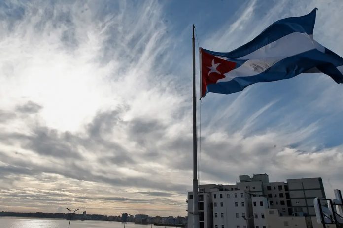 Foto: Cuba decreta duelo nacional por el fallecimiento del expresidente de Laos / Cortesía