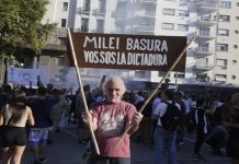 “No nos rendimos”: jubilados exigen justicia social en Argentina Foto: Protestas en Argentina /cortesía