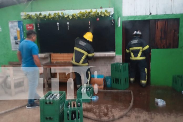Foto: vela olvidada provoca incendio en Ticuantepe/TN8