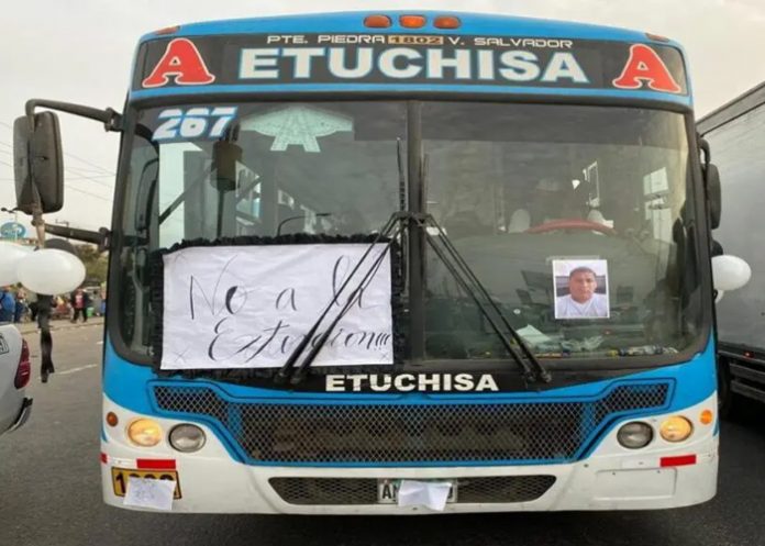 Foto: Transportistas paralizan Perú /cortesía Foto: Transportistas paralizan Perú /cortesía