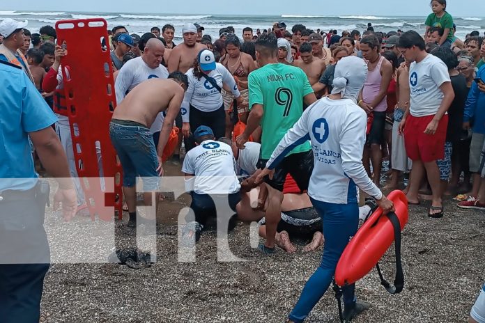 1 Foto: Tragedia en playa San Diego: Un fallecido y un desaparecido por corrientes peligrosas/TN8