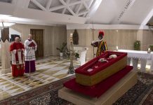 Foto: El mundo llora al papa Francisco /cortesía